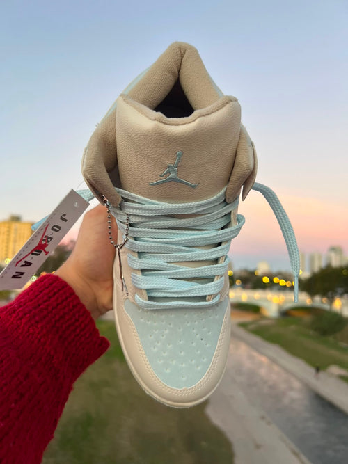nike jordan mid 1